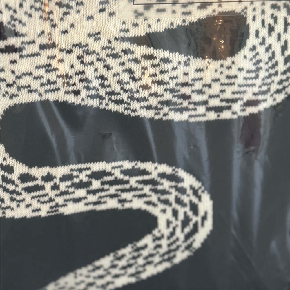 Intarsia knit Snake Throw Blanket Year of the Snake - Picture 6 of 16